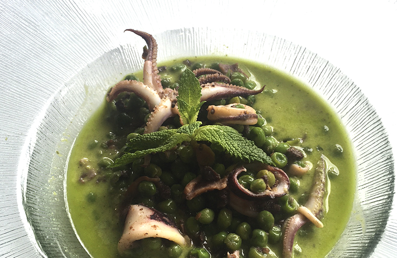 La Recepta: Pèsols amb botifarra negre, calamar, menta i anís (Restaurant Groc)