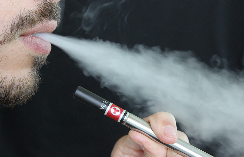 La regulació legal de la cigarreta electrònica