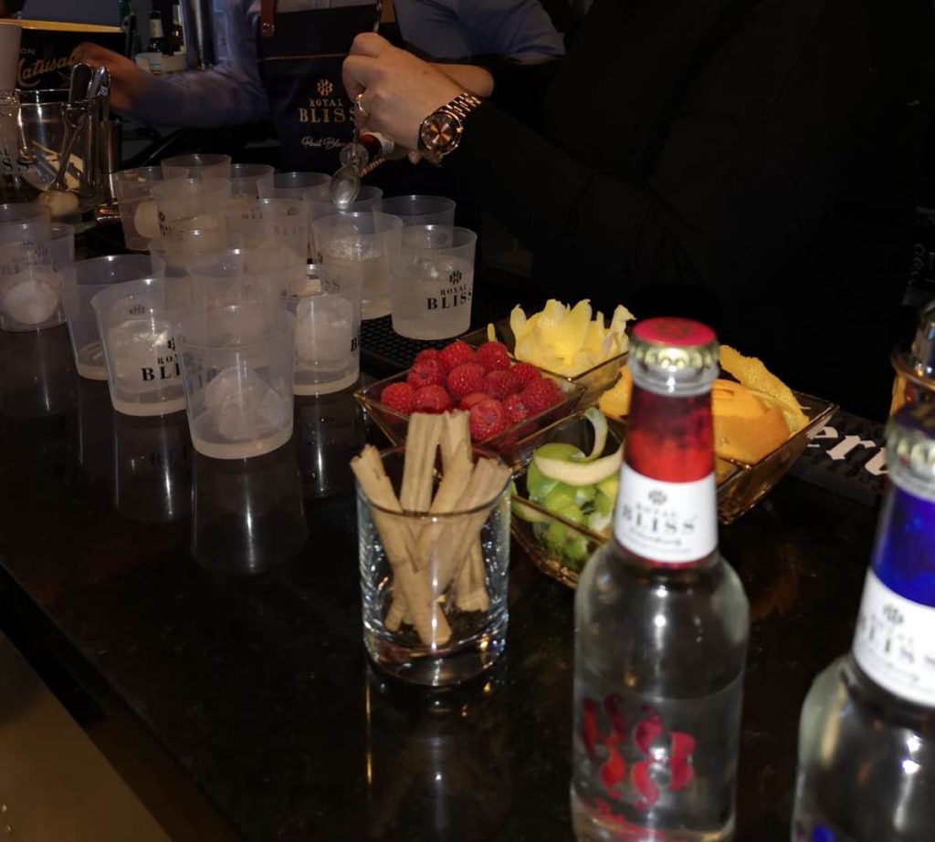 Taller gratuit de combinats amb Royal Bliss